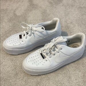 Nike Air Force 1’07 women’s 9 white